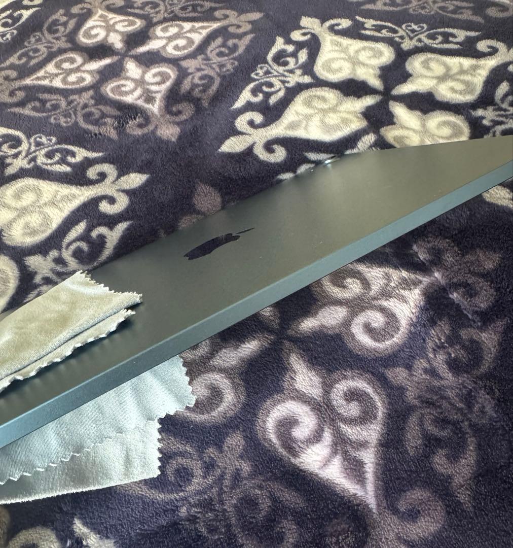 新*線様 ipad Air 第5世代 wifiモデル