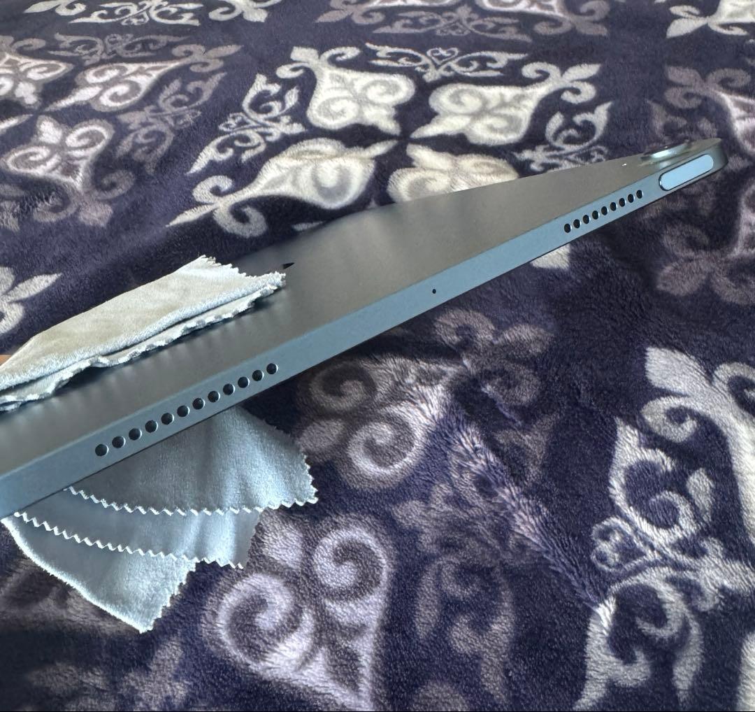 新*線様 ipad Air 第5世代 wifiモデル