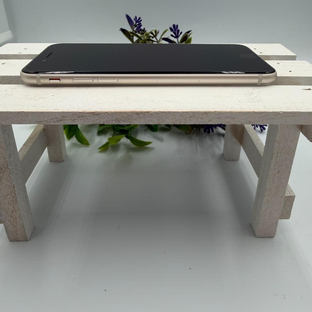 iPhone SE第3世代 64GB スターライト 417