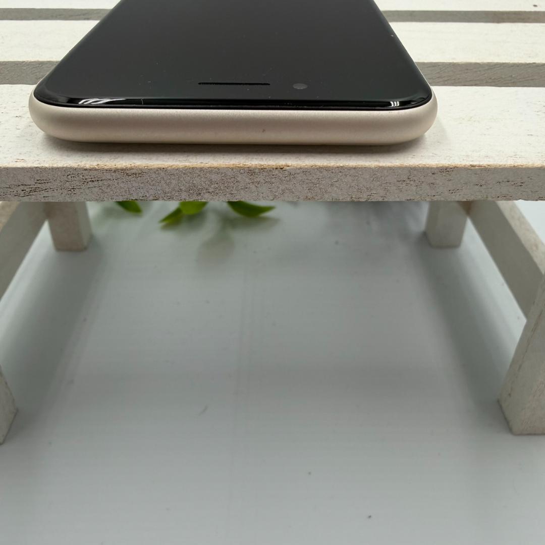 iPhone SE第3世代 64GB スターライト 417