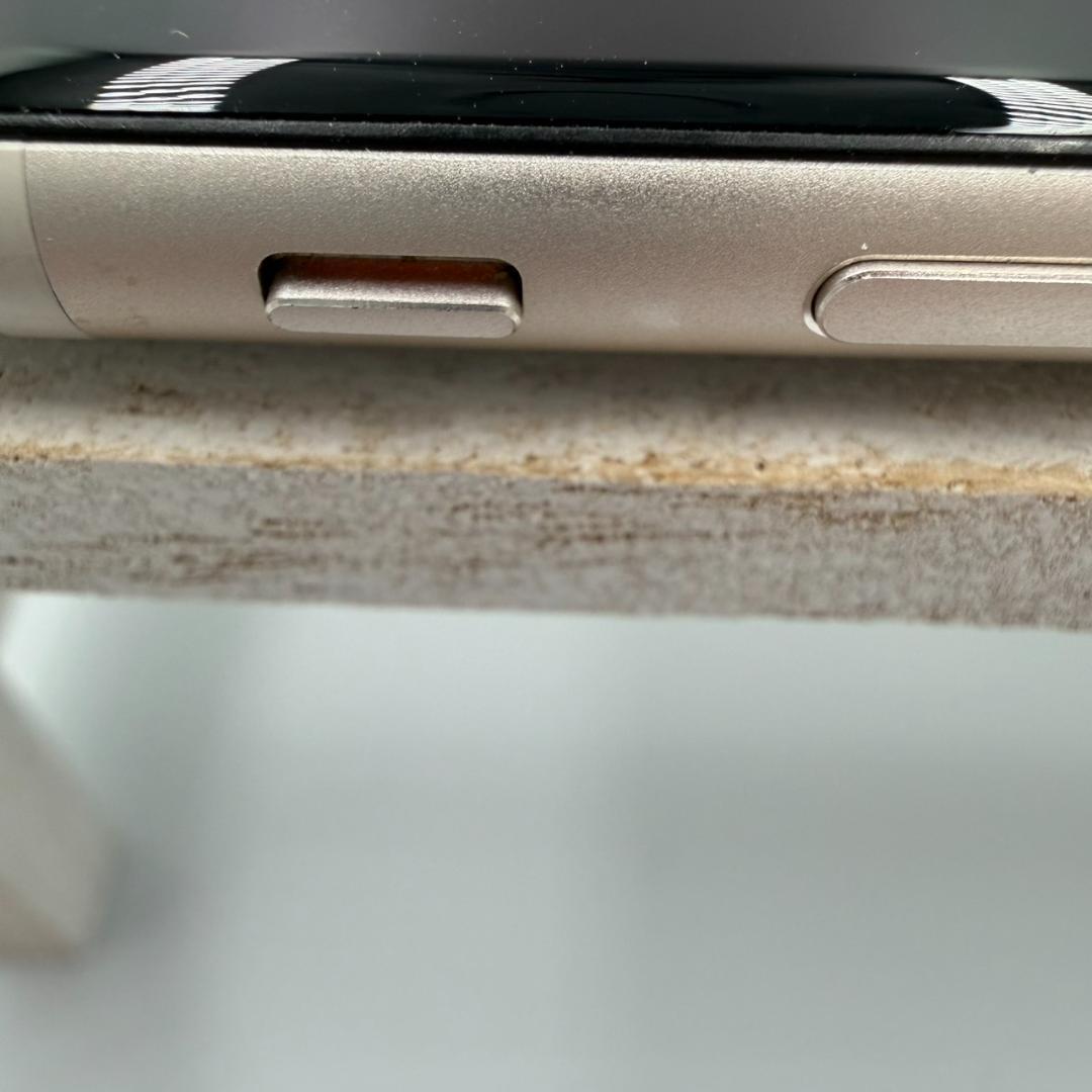 iPhone SE第3世代 64GB スターライト 417
