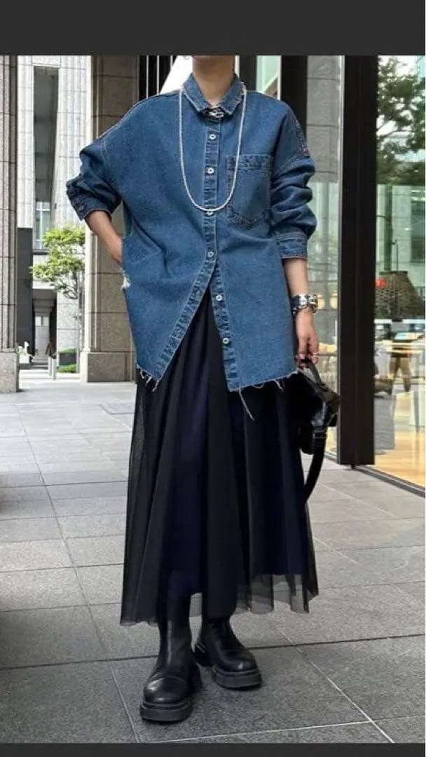 《美品》ドゥドゥ　人気カラー　ダメージデニムシャツ ブルー