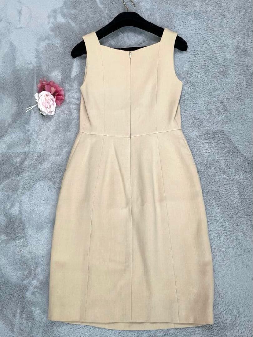 【FOXEY 】フォクシー ノースリーブ タイトワンピース ベージュ　サイズ38