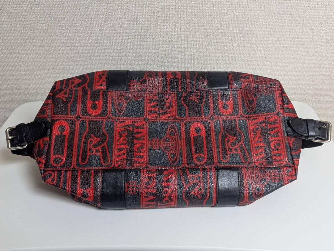 ☆早い者勝ち☆【美品】ヴィヴィアンウエストウッド ボストンバッグ オーブ 総柄