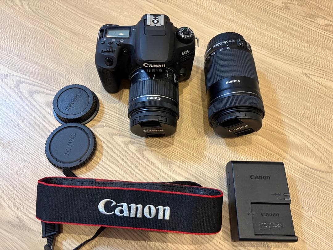 Canon EOS 9000D ダブルズームキットデジタル一眼レフ