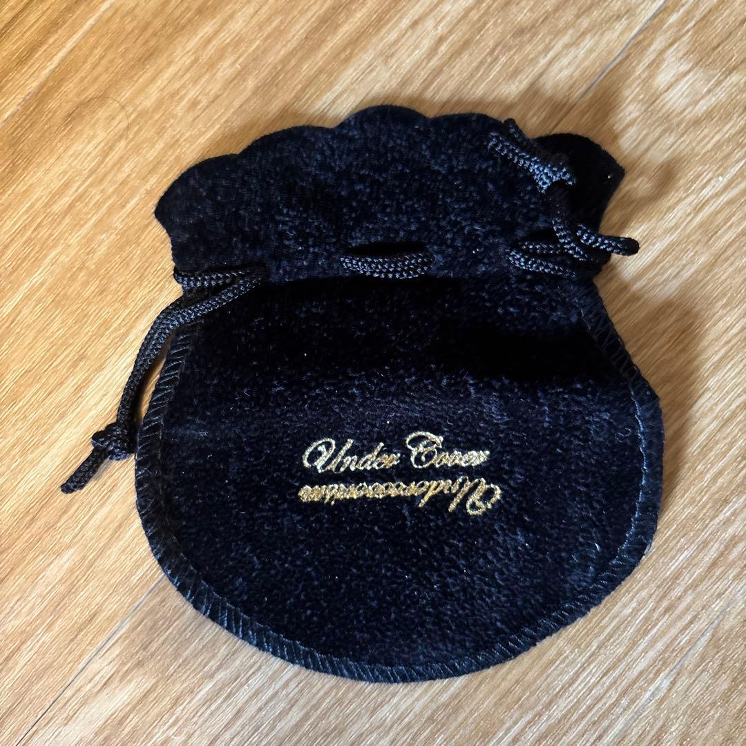 undercover 安全型ピンブローチ