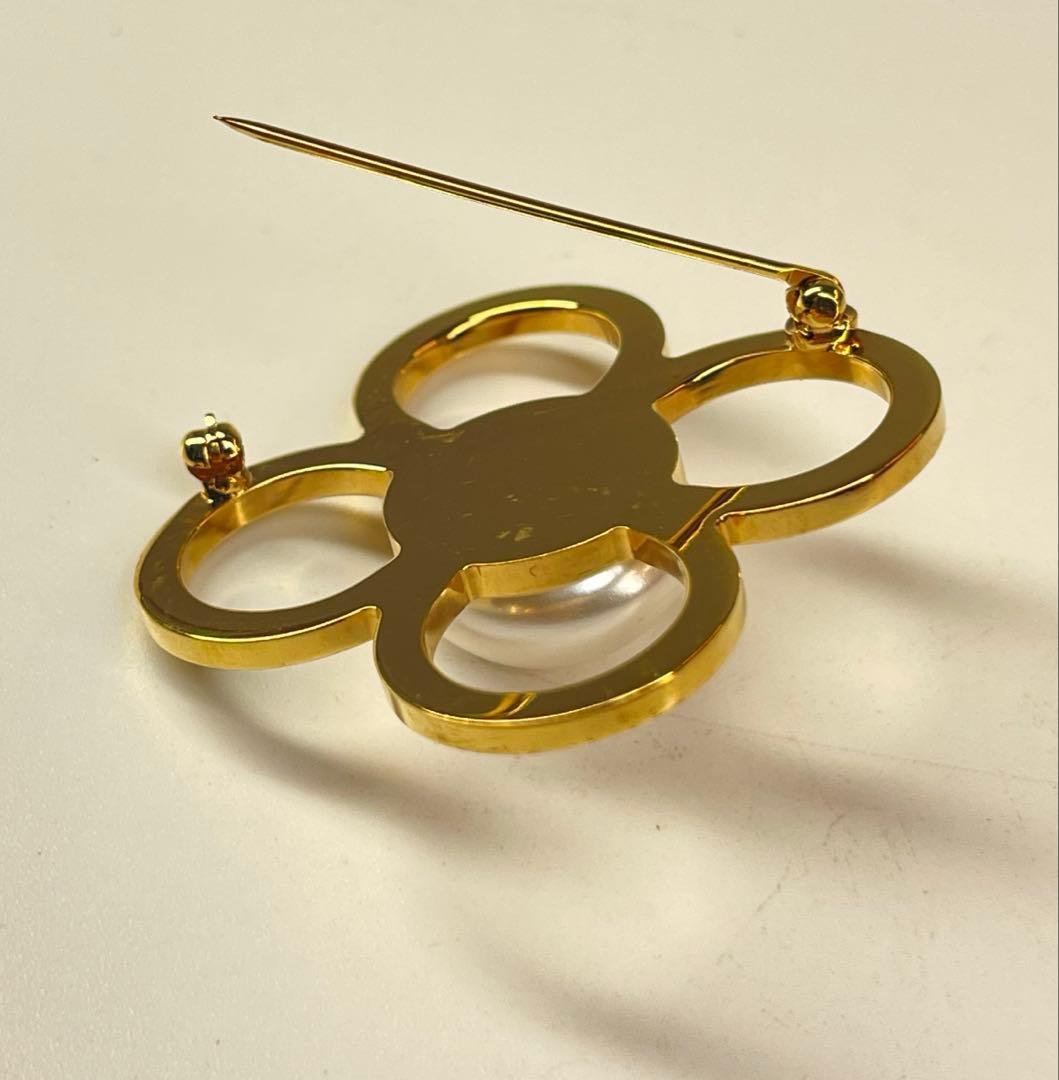 LOUISVUITTON(ルイ・ヴィトン)ブローチ