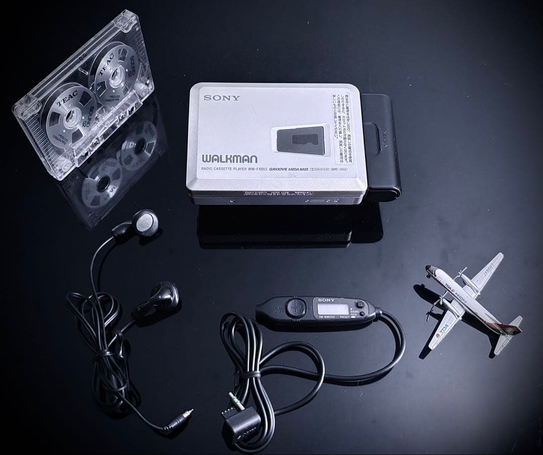 カセットウォークマンSONY WM-FX855 銀「整備済み、完動美品」