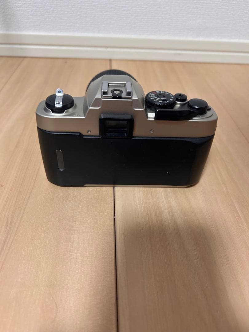 フィルム一眼レフカメラ　Nikon FM10