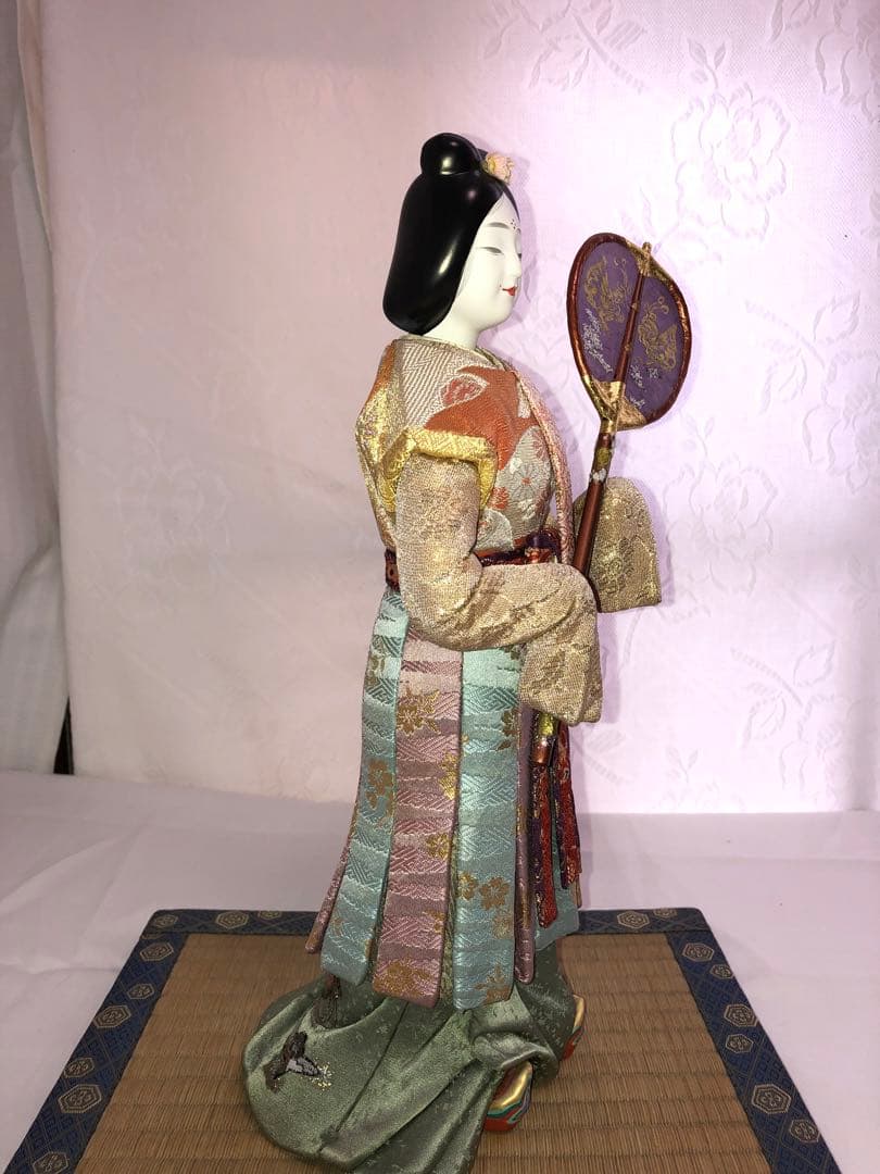 天平美人　　木目込人形