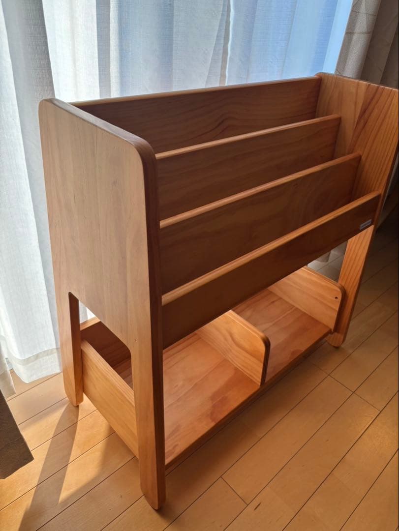 大和屋 ヤマトヤ　ノスタ　ブックシェルフ　絵本棚 本棚