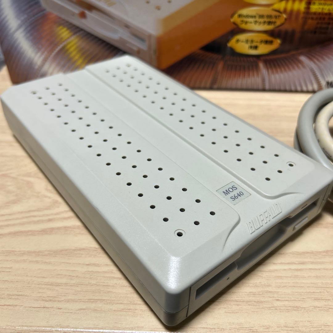 BUFFALO MO MOS-S640S SCSI-2 通電確認済み