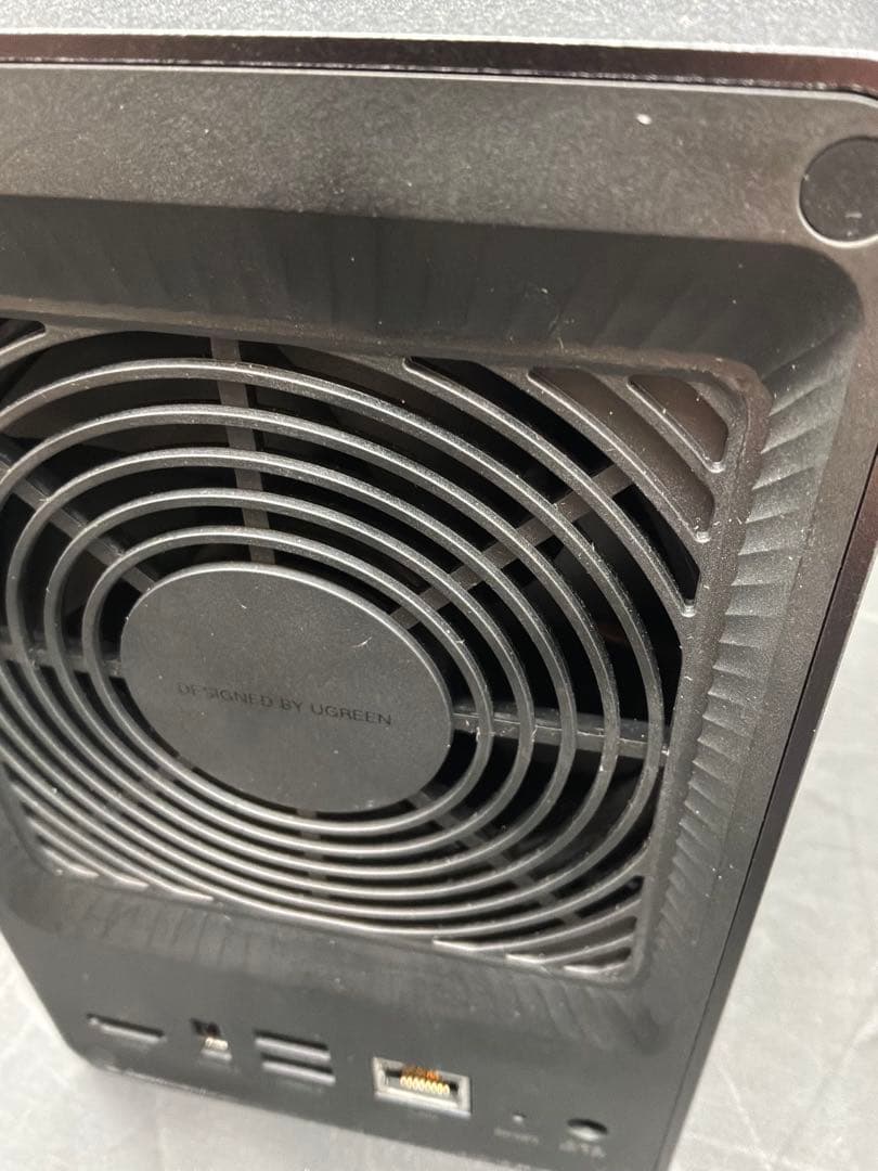 UGREEN DXP2800 NASync 2ベイ