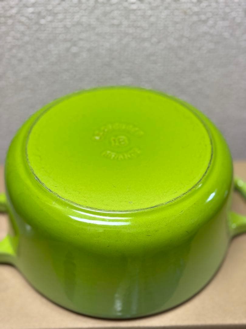 Le Creuset 両手鍋 18cm ル・クルーゼ　キウイ