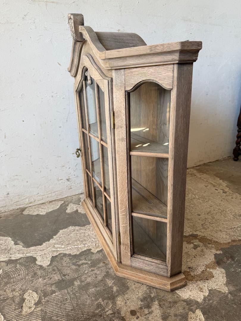 年末・年始SALE ビンテージ ウォールガラスキャビネット 剥離