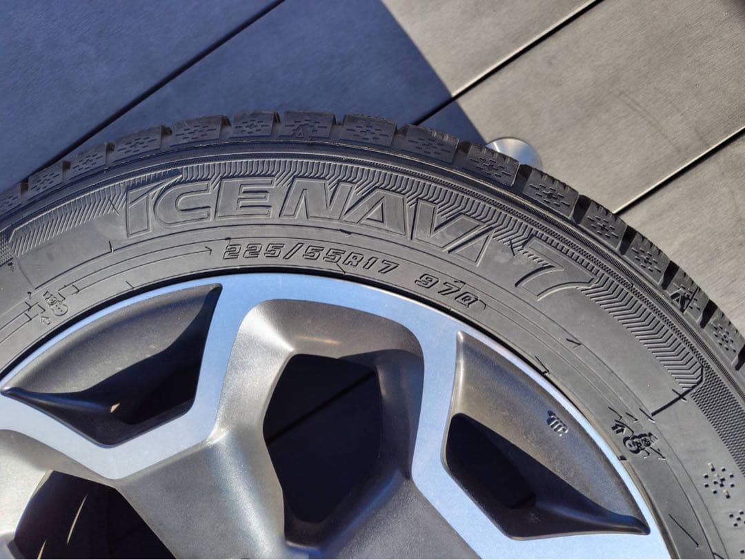 インプレッサXV　GP7　純正17インチアルミホイール　グッドイヤーアイスナビ7