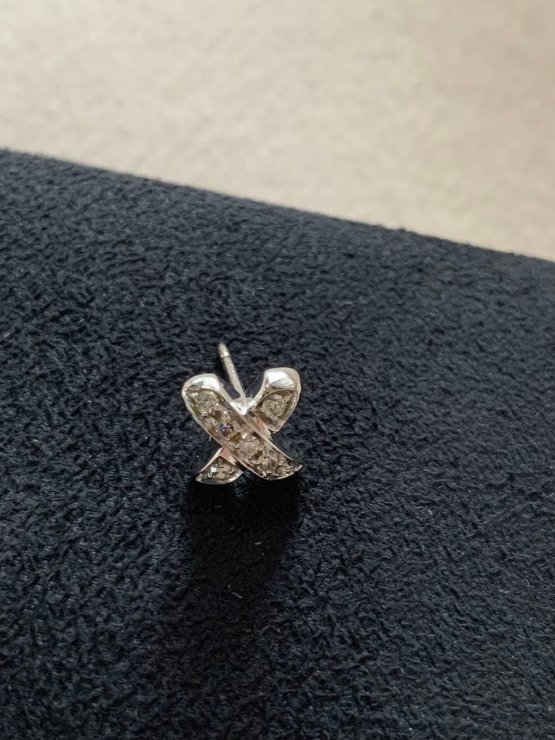 ティファニー　ダイヤピアス片耳