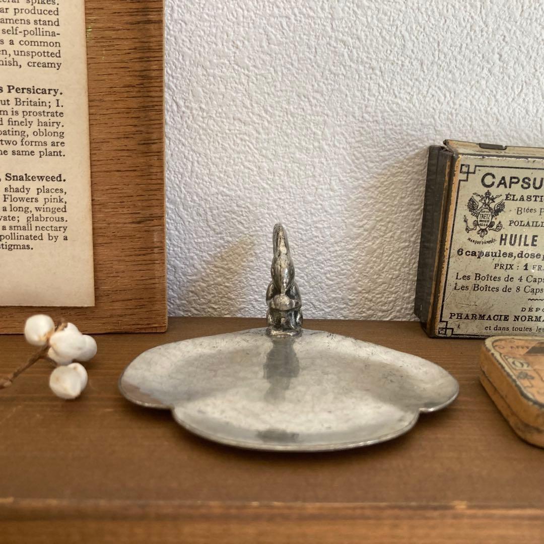 大変希少なアルフェニデ製アンティークピューター トレイ（りす）