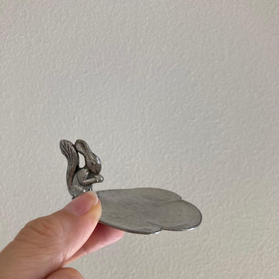 大変希少なアルフェニデ製アンティークピューター トレイ（りす）