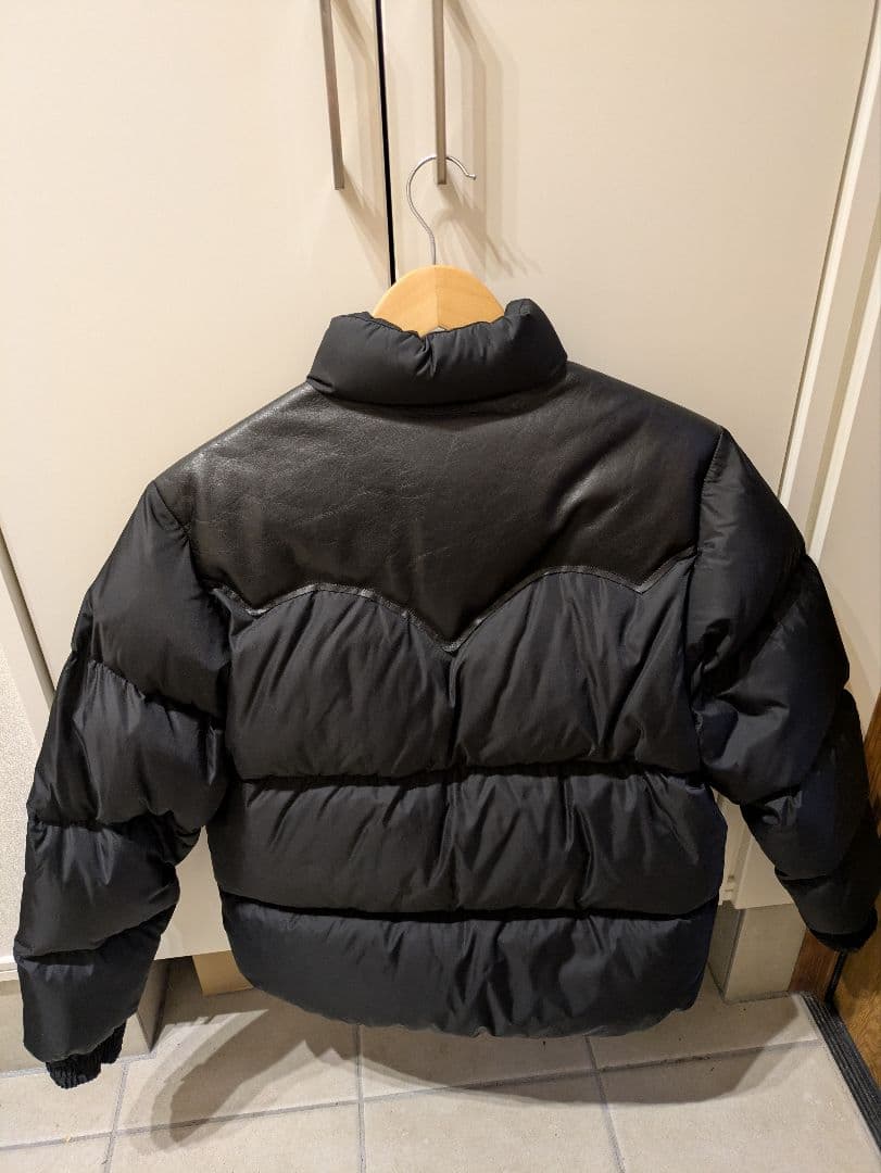 ロッキーマウンテンフェザーベッド　ダウンジャケット ブラック 40