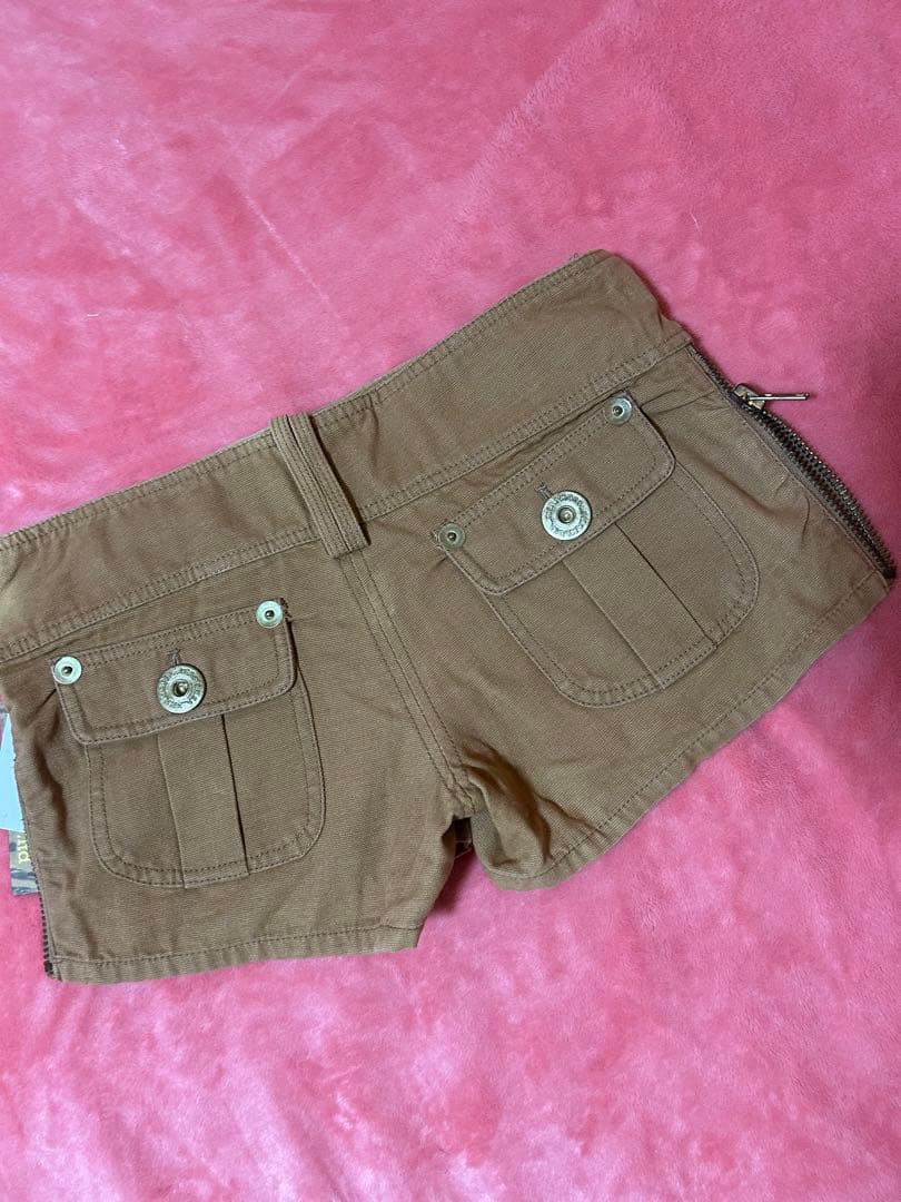 メ*グ様 d.i.a.サイドジッパー脚見せ 幅広ウエストダブルボタンマイクロミニ