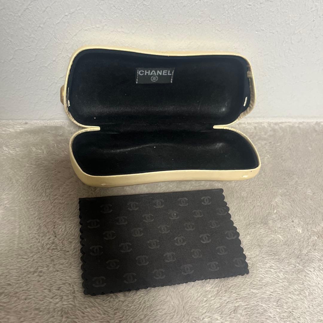 【CHANEL】オーバルサングラス オレンジレンズ ケース付き