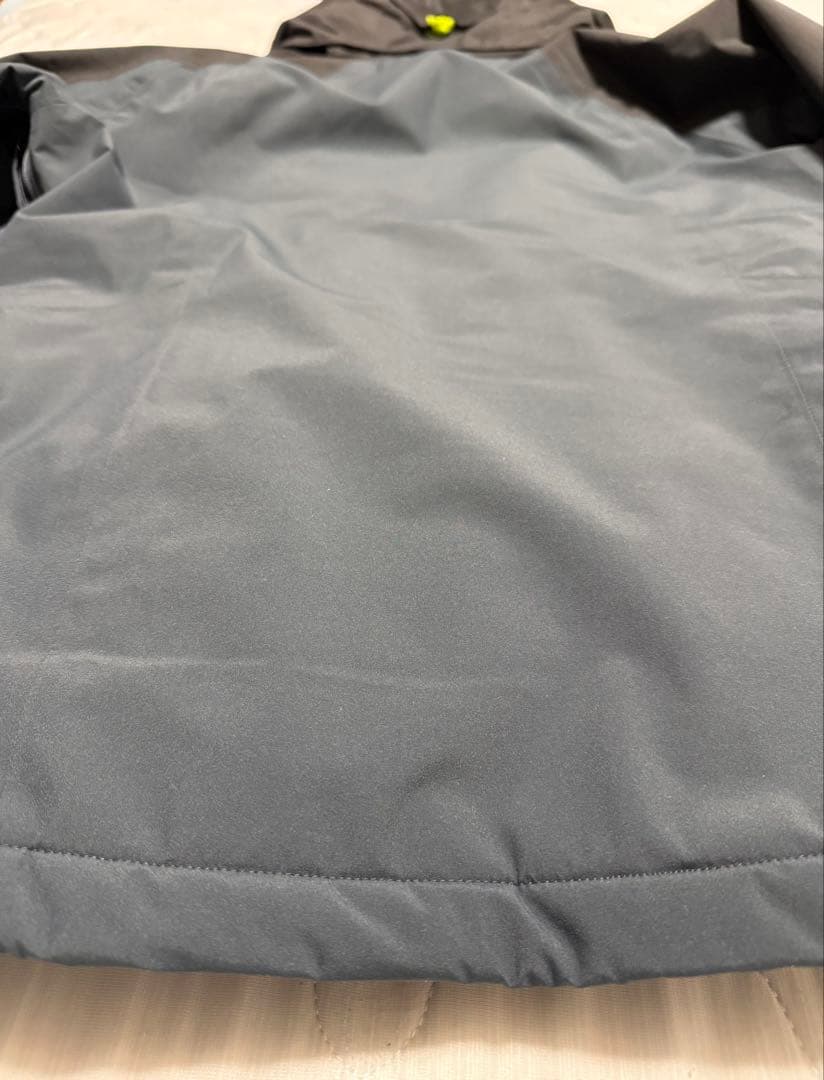 MILLET ミレー　日本サイズM スキー・スノボウェア（ジャケット）