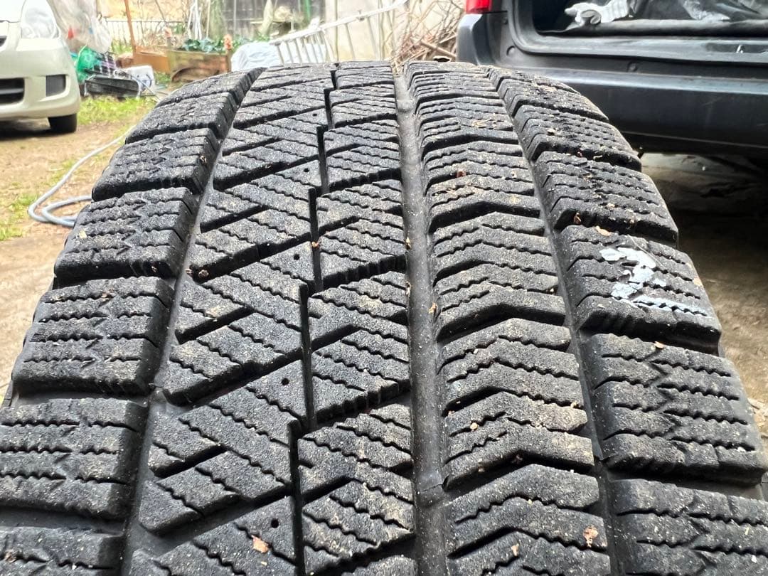 ① スタッドレスタイヤ 195/65R15 ホイールセット