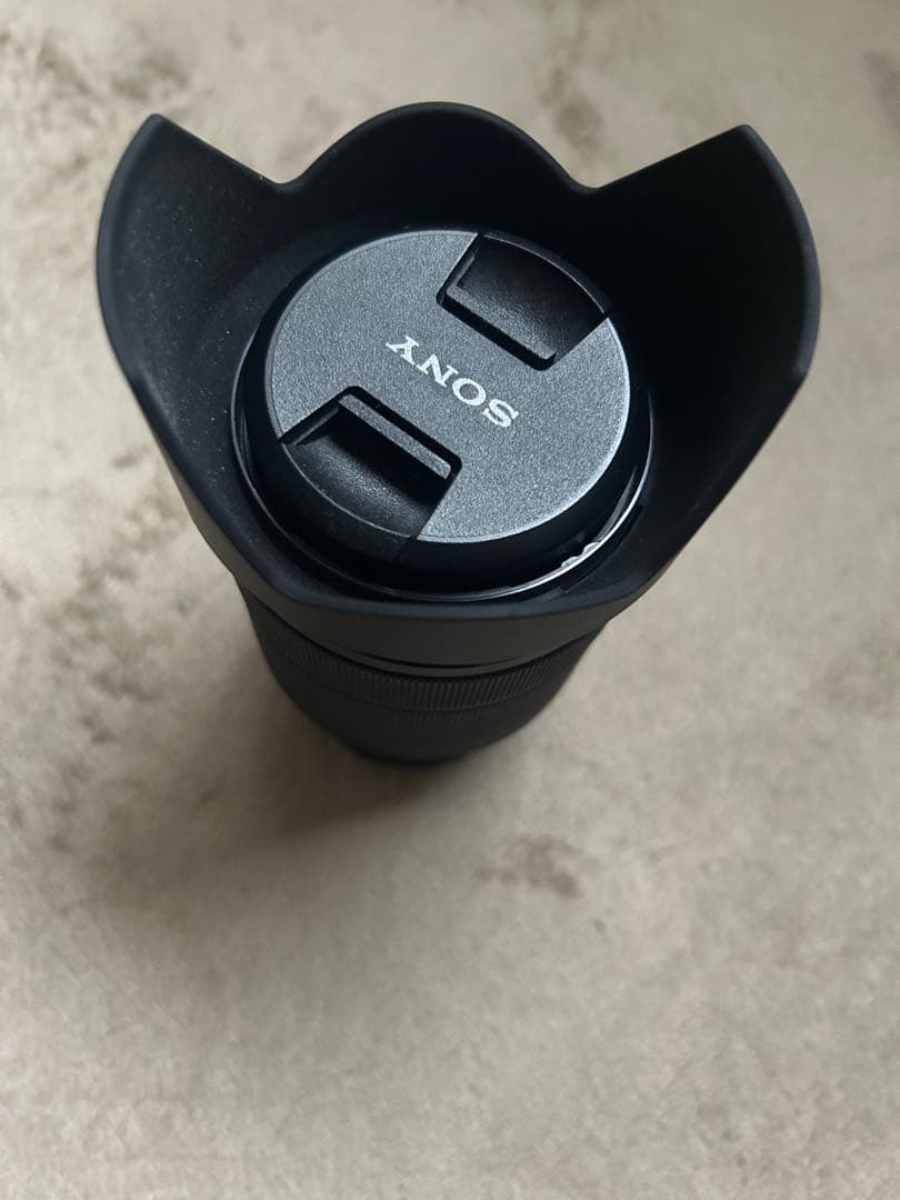 しろくろ　SONY SEL2870 Eマウントレンズ