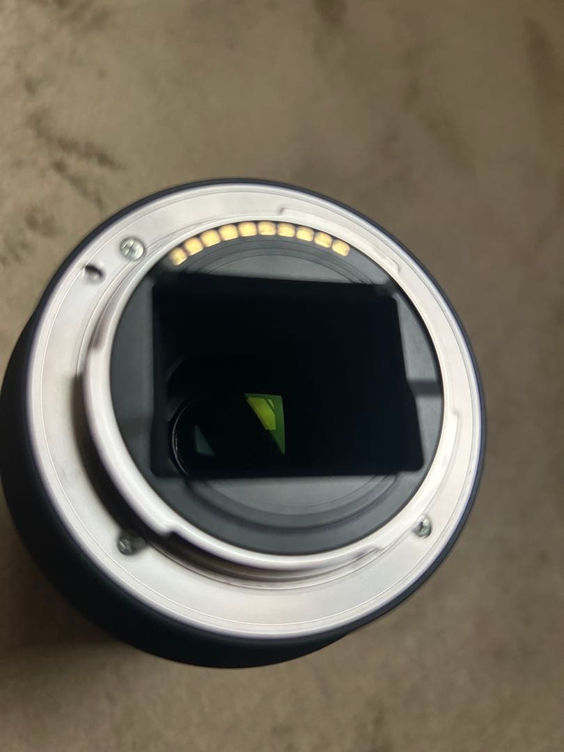 しろくろ　SONY SEL2870 Eマウントレンズ