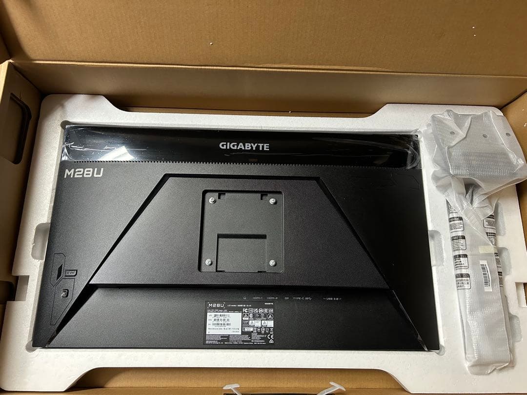 ディスプレイ・モニター本体 GIGABYTE M28U