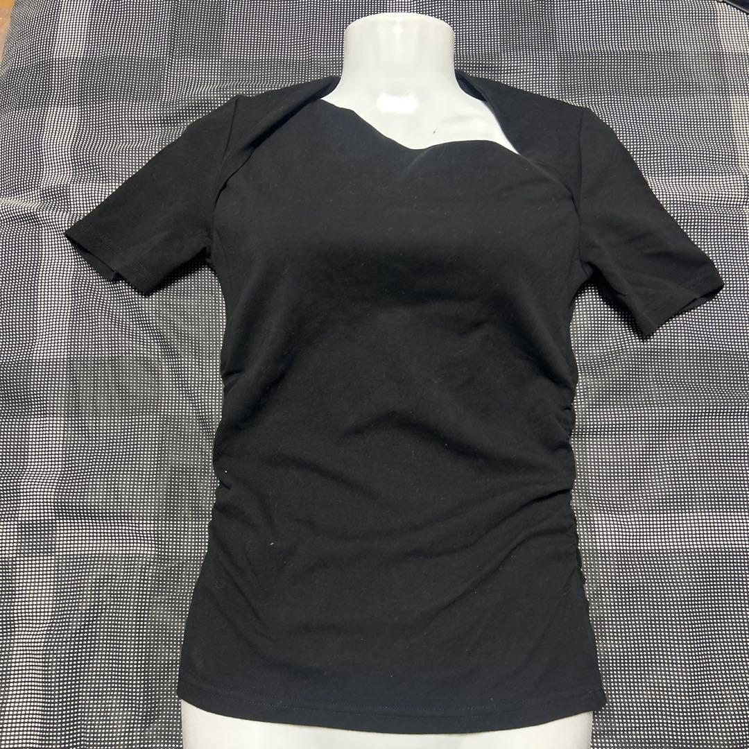 CHANEL 黒 半袖Tシャツ 代用品