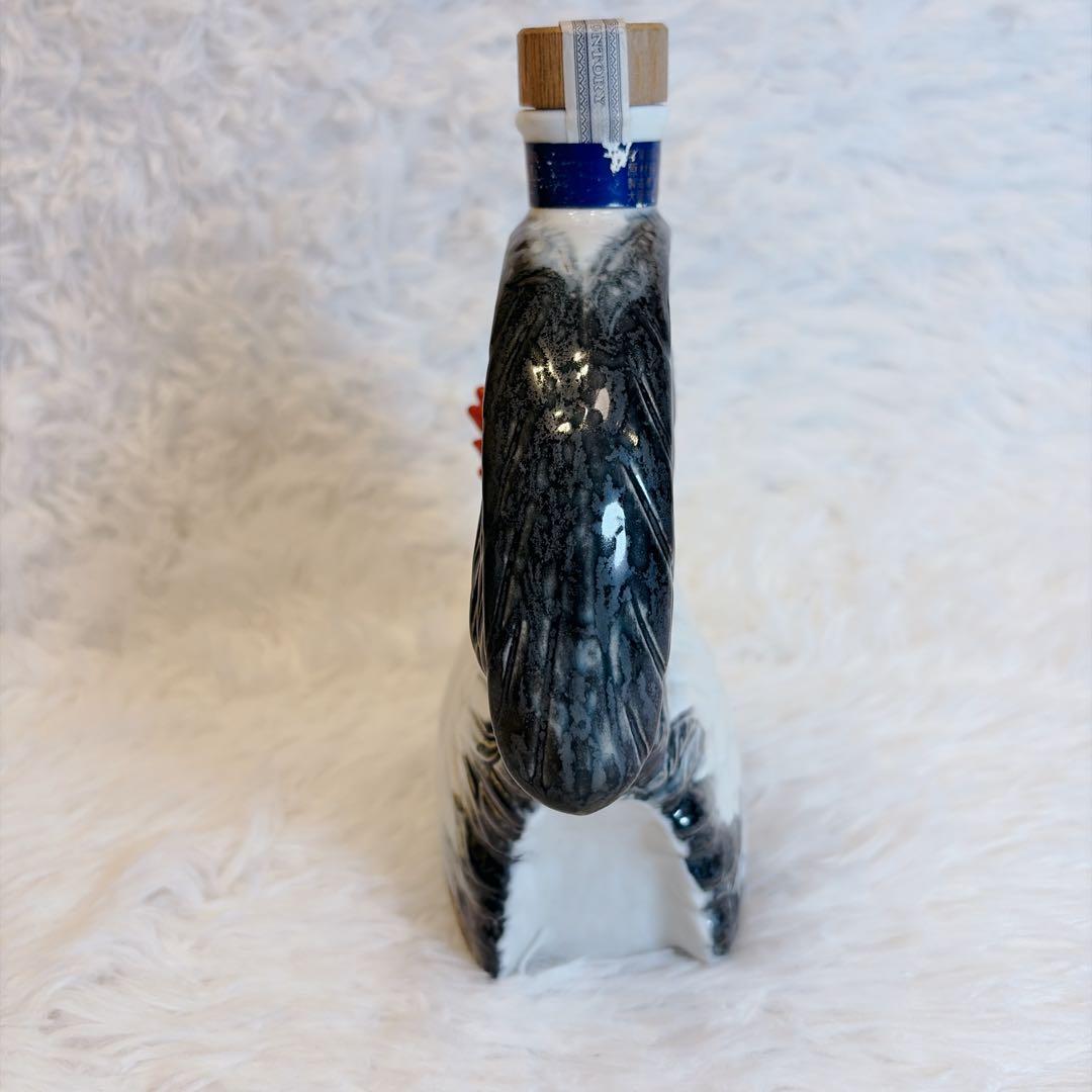 【未開栓・美品】サントリー ローヤルウイスキー 干支ボトル 酉 鶏 陶器ボトル