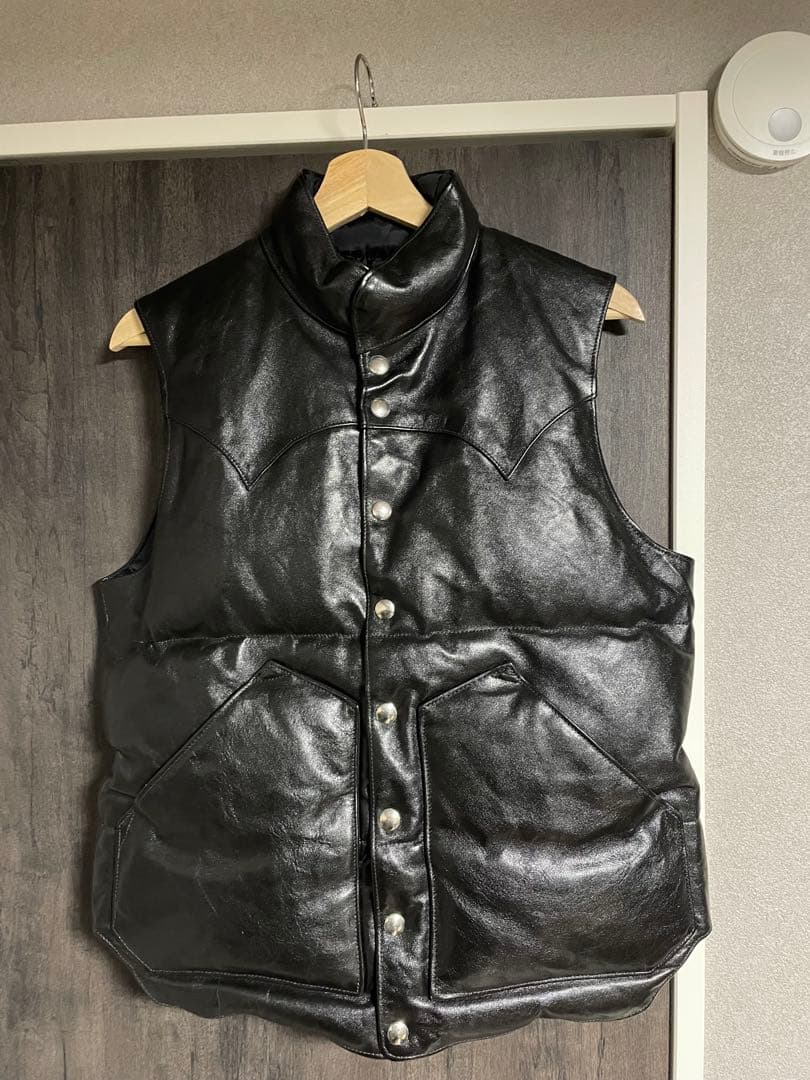 レインボーカントリー　レザーダウンベスト　黒　３６インチ