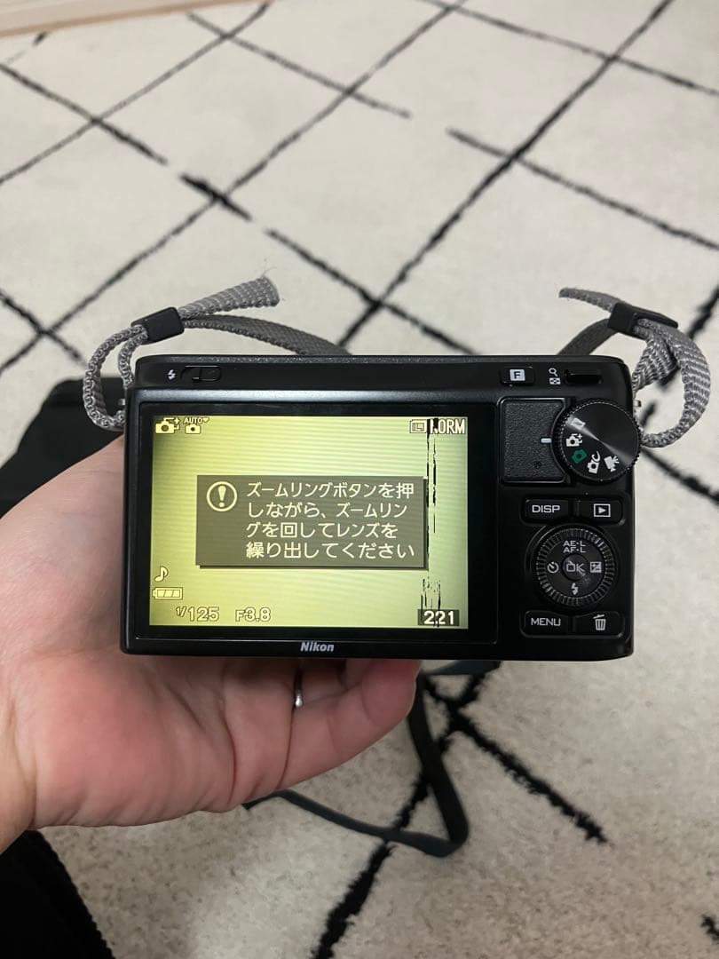 【訳あり】　ジャンク品　Nikon デジタル一眼レフカメラ
