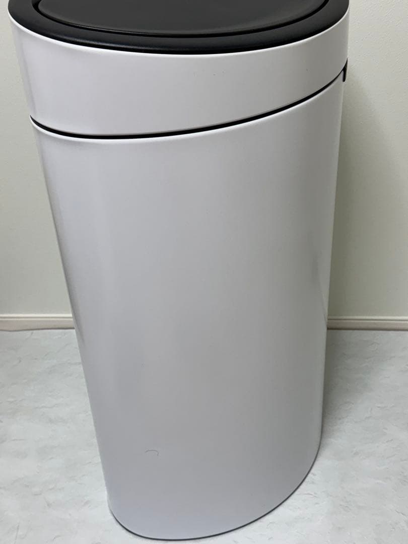 【ブラバンシア】タッチビン ホワイト 40リットル