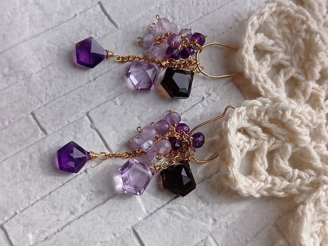 614/14kgf宝石質ペンタゴンカットのイヤリングorピアスチャーム