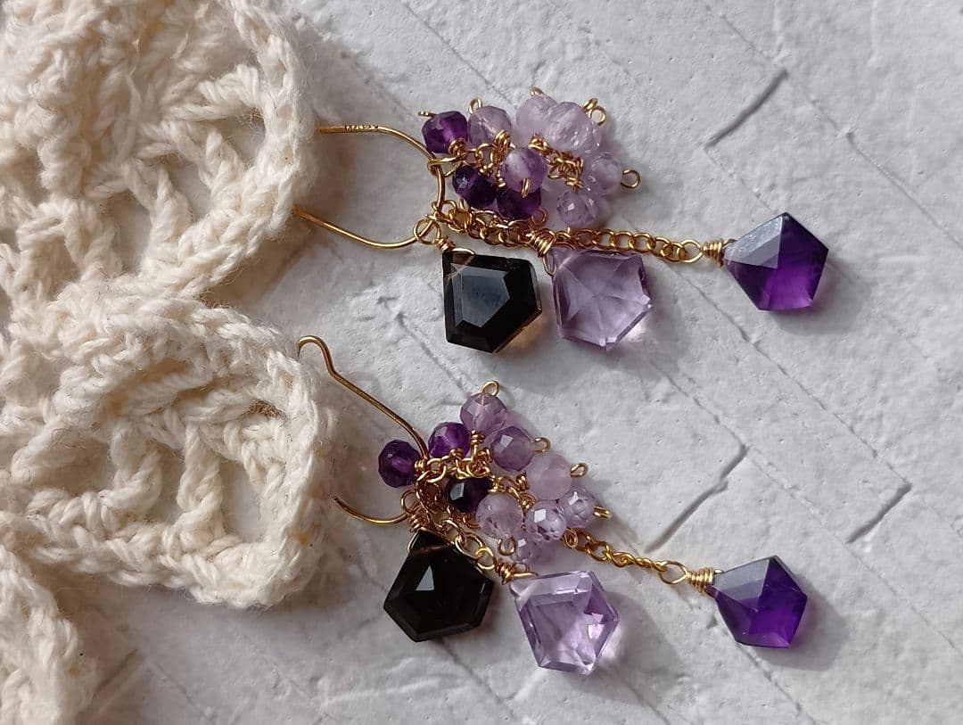 614/14kgf宝石質ペンタゴンカットのイヤリングorピアスチャーム