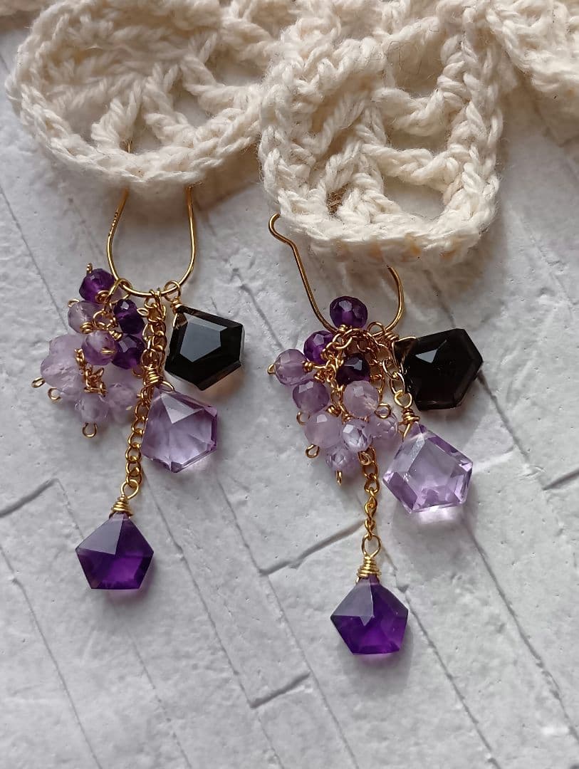 614/14kgf宝石質ペンタゴンカットのイヤリングorピアスチャーム