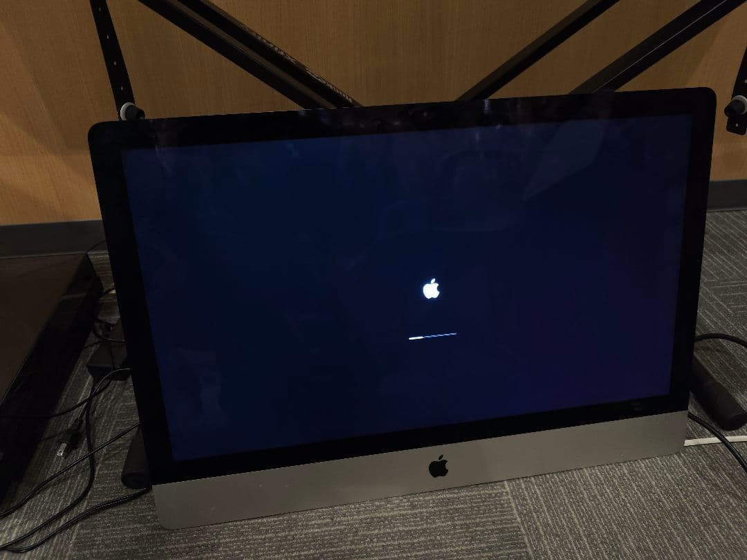 本体と元箱 Apple iMac 27インチ シルバー M395X 5K