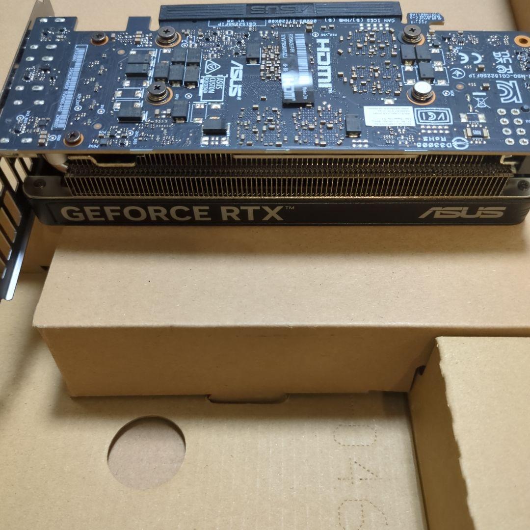 グラフィックボード・グラボ・ビデオカード ASUS GeForce RTX 5060 8GB LP