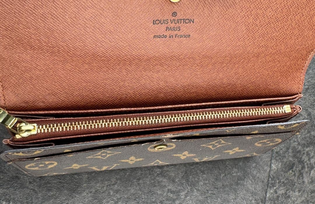 ルイヴィトン モノグラム柄 長財布
