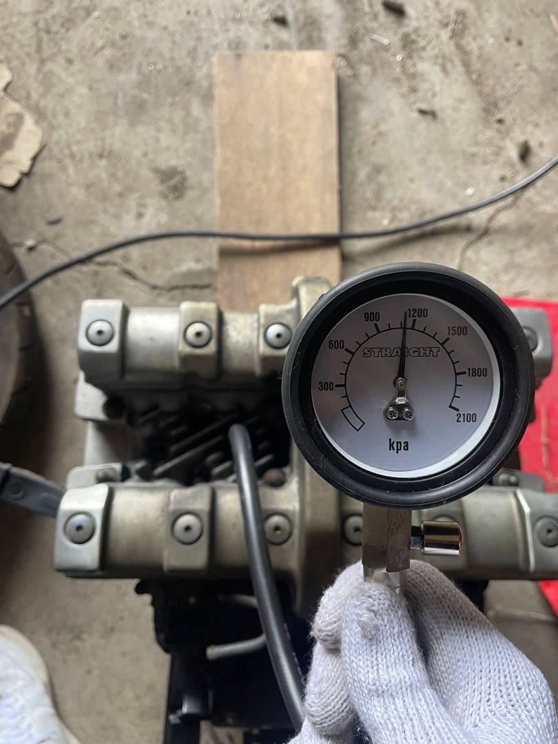 XJR400 4HM実働エンジン・高圧縮・全気筒11kpa前後・実測画像あり