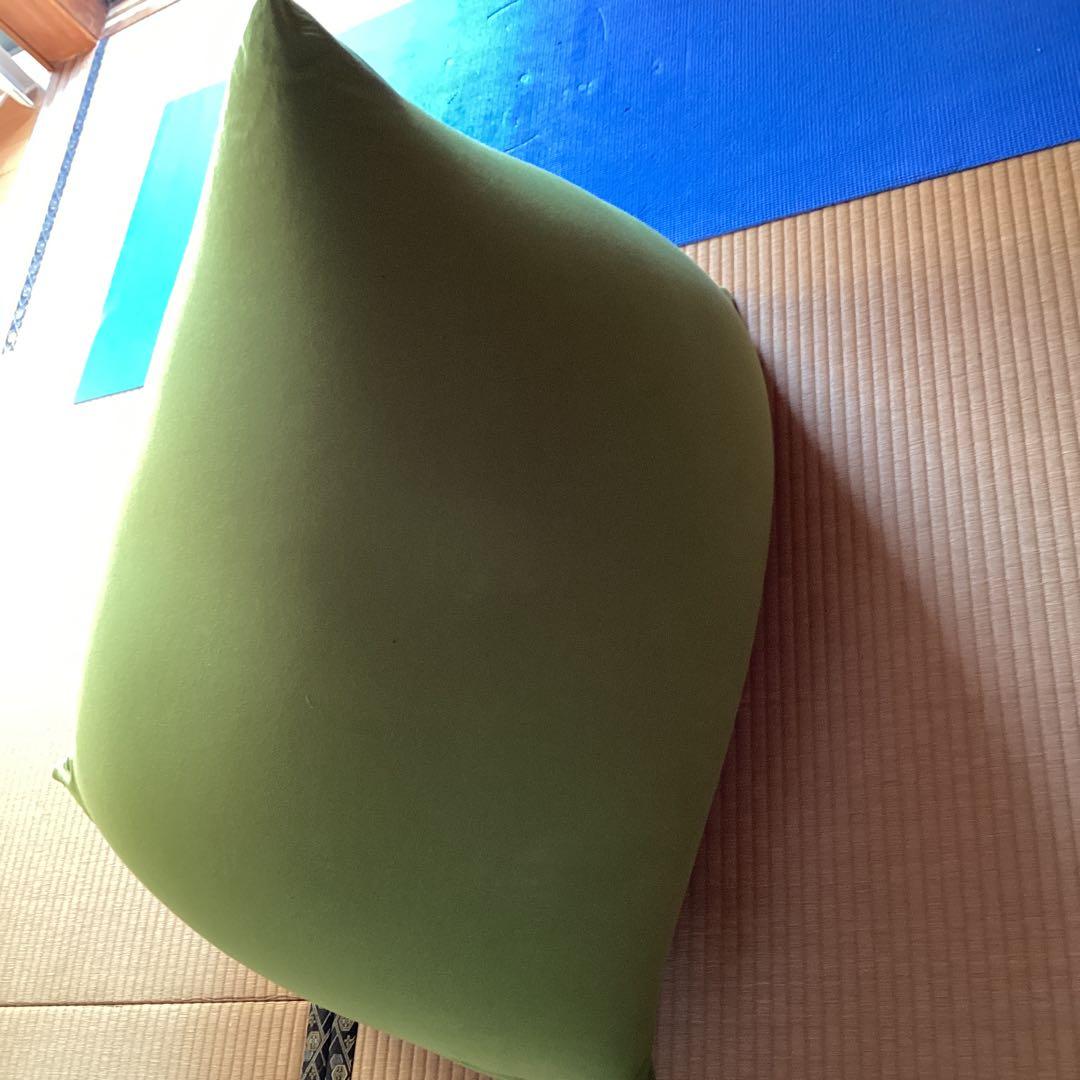 ヨギボー　Yogibo ピラミッド　75cm×75cm×65cm ライムグリーン