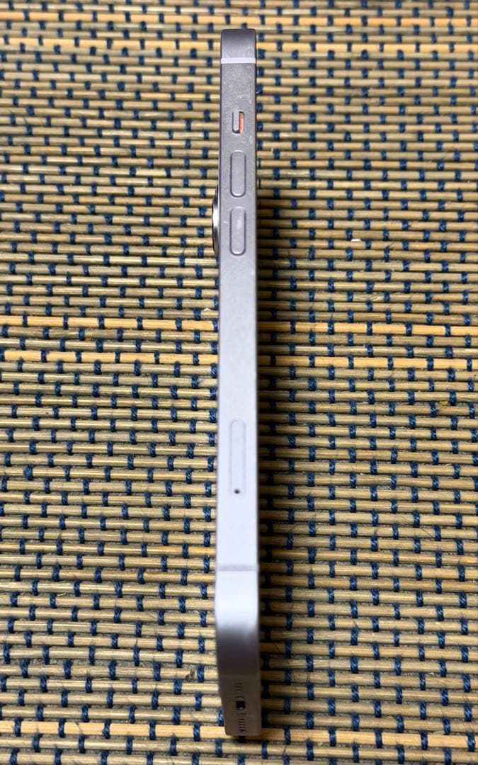 Apple iPhone 14 ホワイト 本体 simロックなし