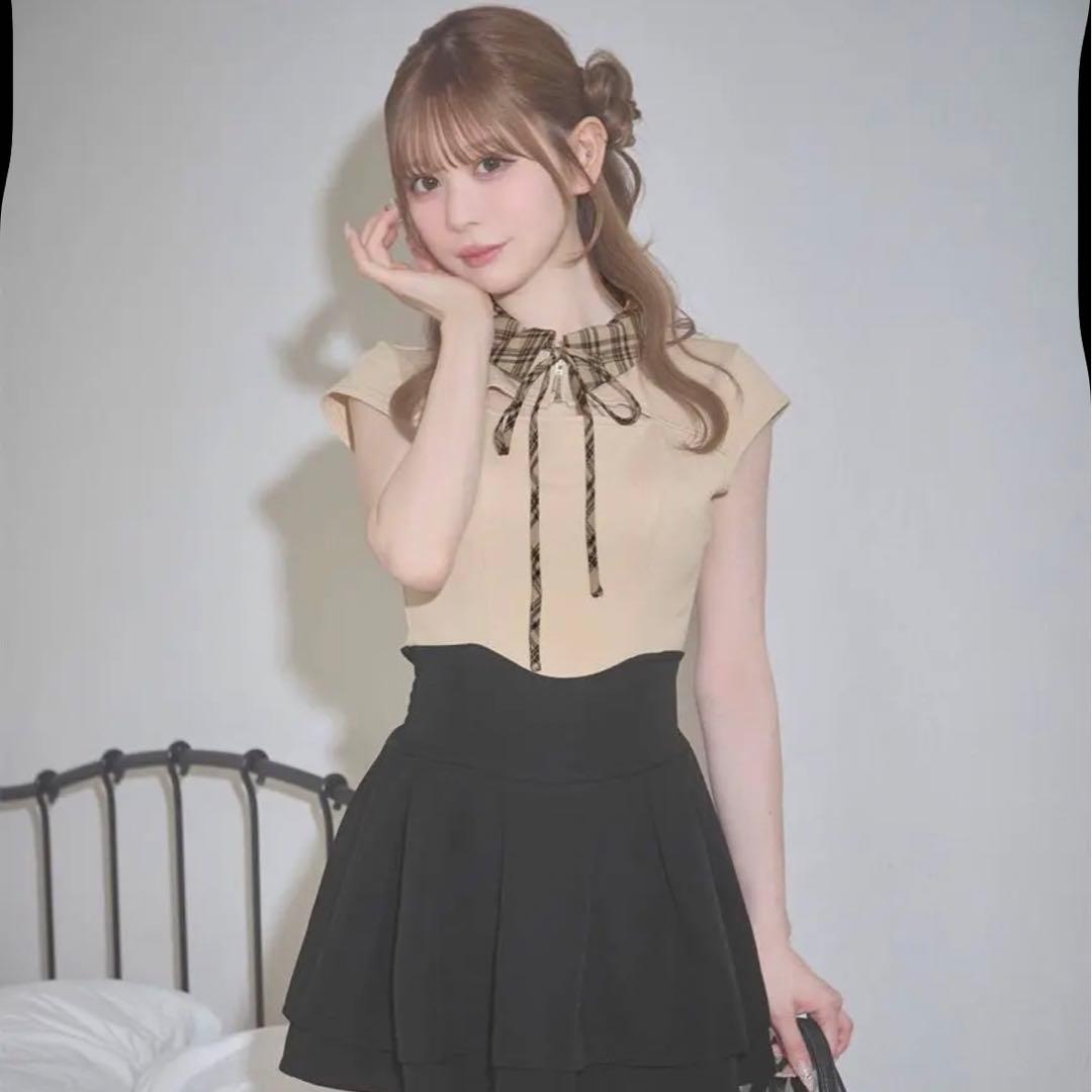 ミシェルマカロン 襟付きミニジップトップス