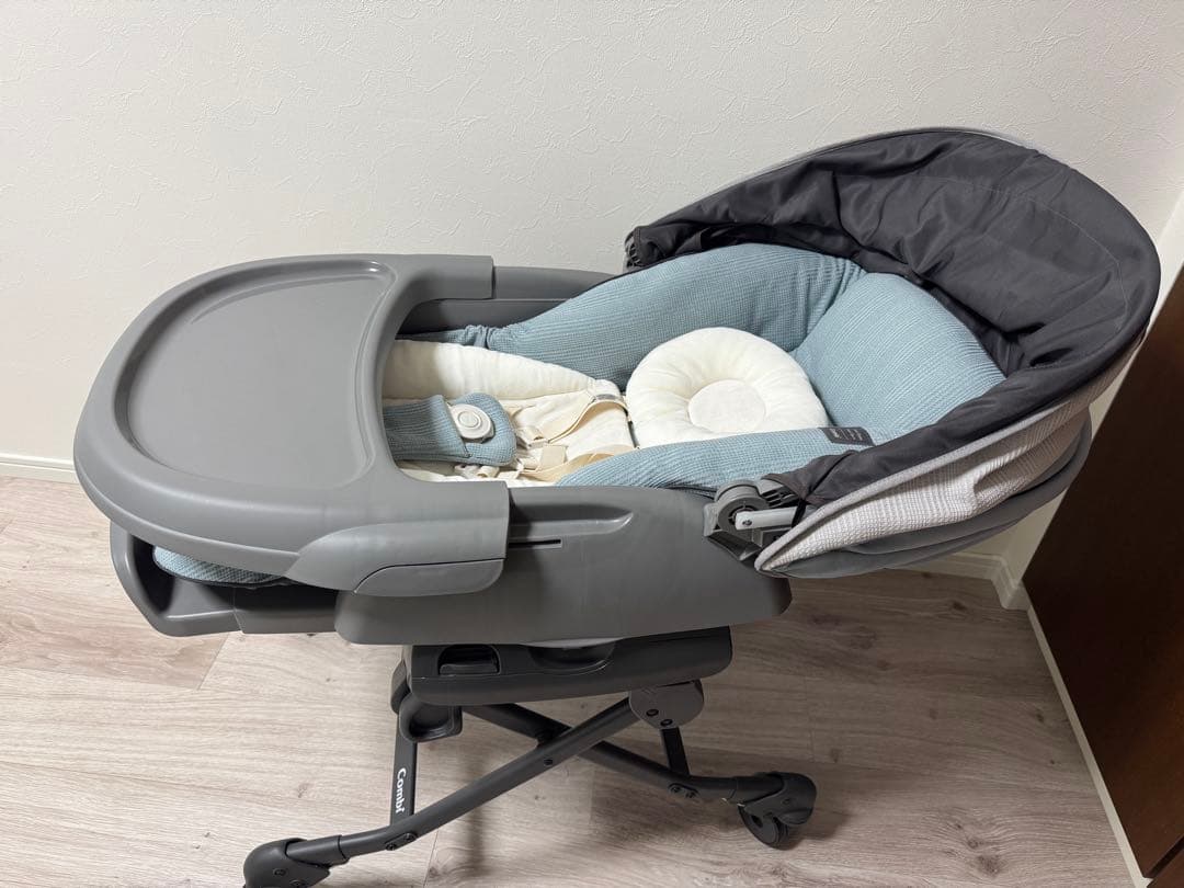 コンビ　ネムリラ　AUTO SWING BEDi Long