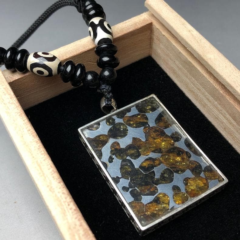 パラサイト隕石 　ペンダント　石鉄隕石　セリコ隕石 925銀