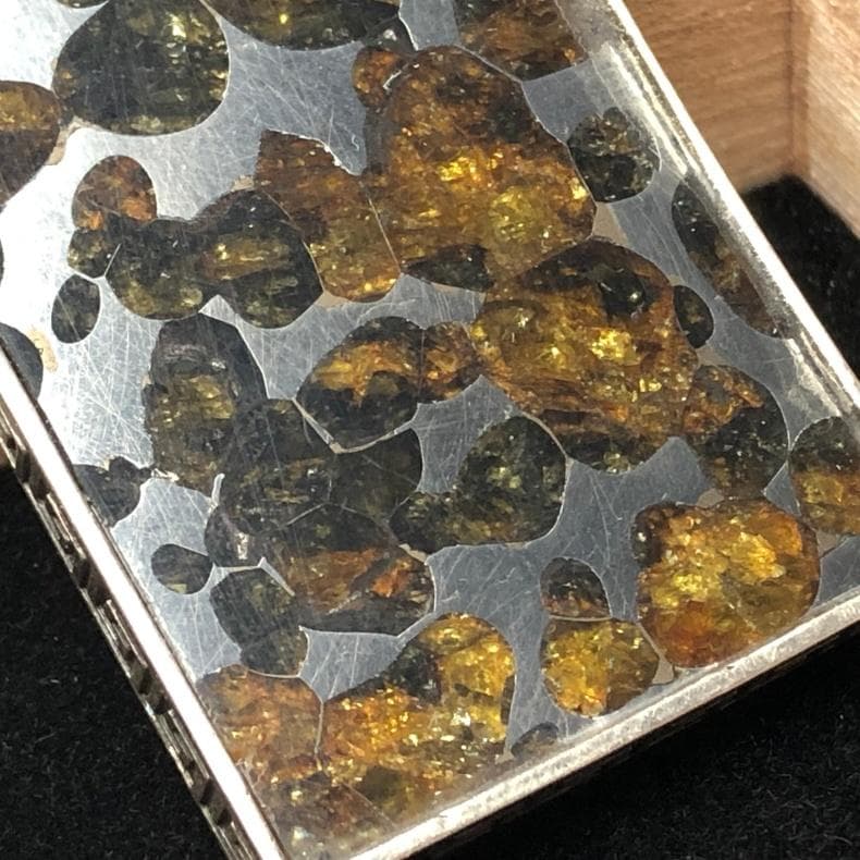 パラサイト隕石 　ペンダント　石鉄隕石　セリコ隕石 925銀