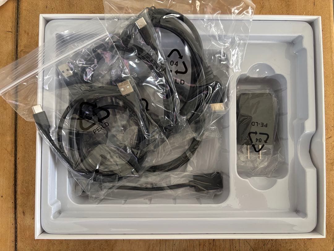 JAPANNEXT 10.5\" モバイルディスプレイ